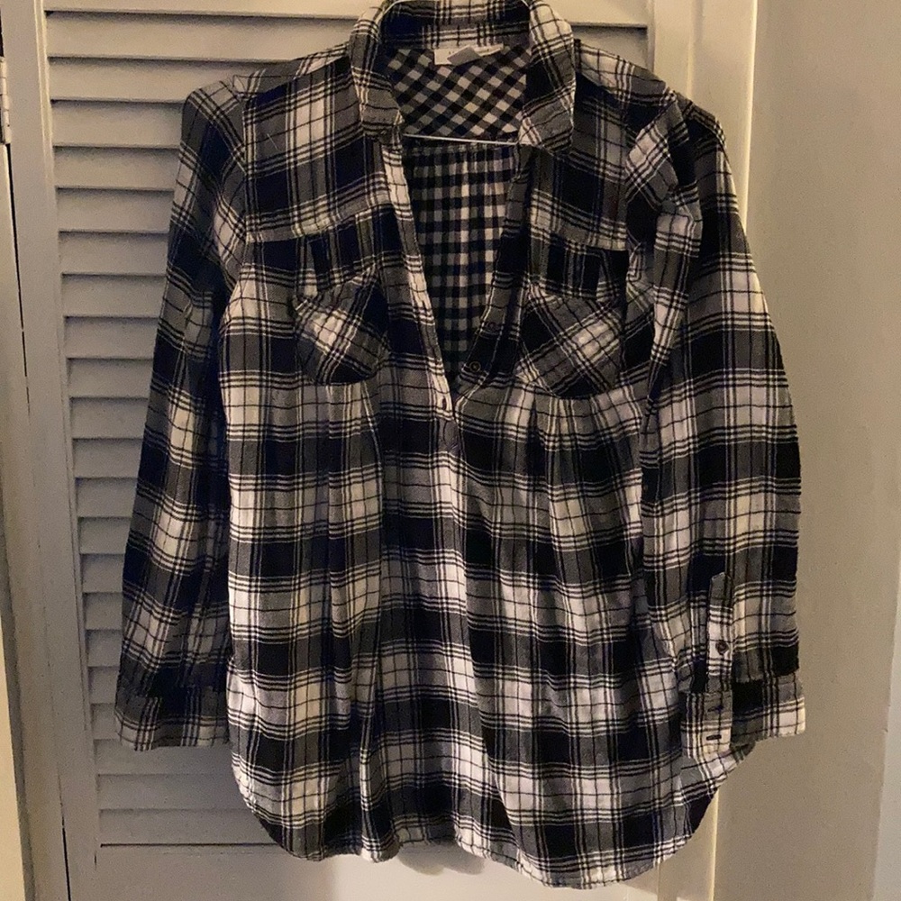 maternity plaid black and white long sleeve